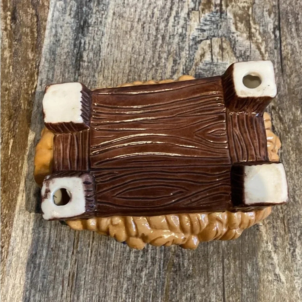 Partylite |  Nativity Scene - Picture 4 of 8